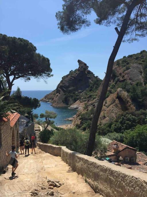 Bungalow Avec Piscine Privative Proche Aix En Provence La Barben Esterno foto