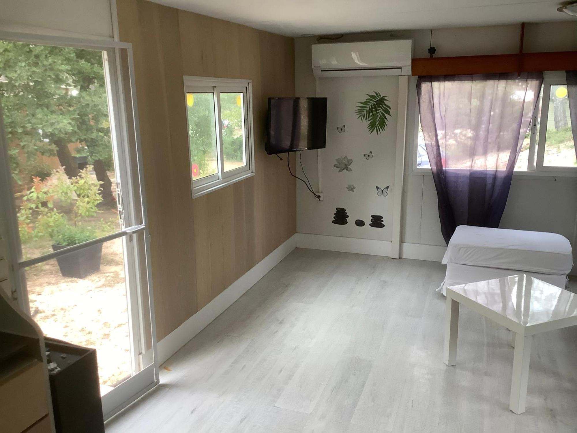 Bungalow Avec Piscine Privative Proche Aix En Provence La Barben Esterno foto